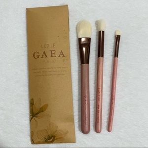 Luxie Beauty Gaea Pink Natural Wood Makeup Brush Set